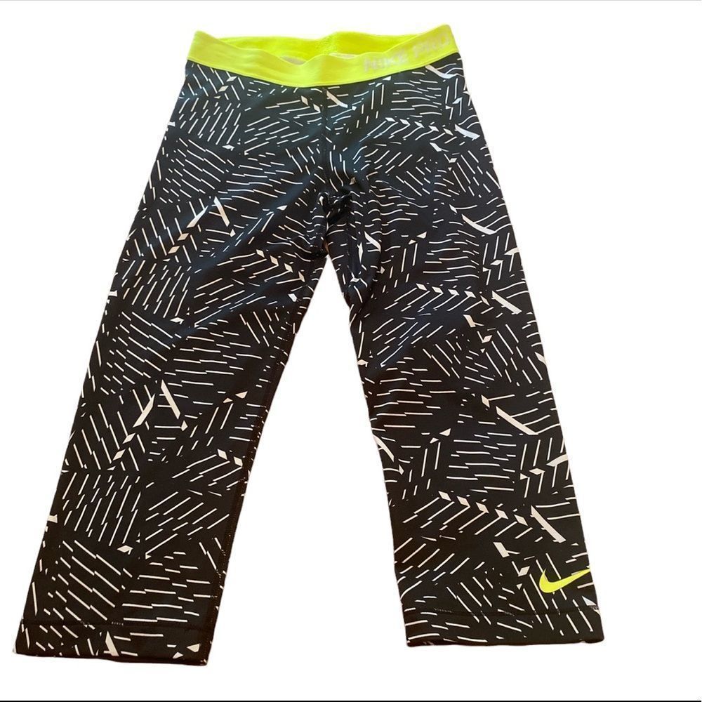 Nike Pro Capri Leggings Black White And Yellow Size Medium